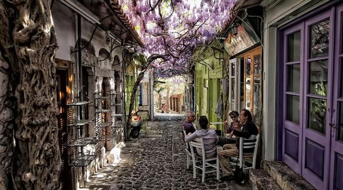 World’s most beautiful and magical streets covered by flowers